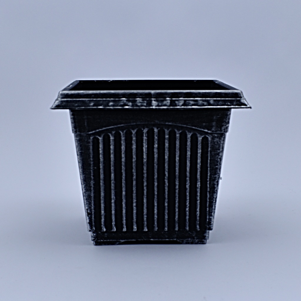 Plantera de plástico negro 14*17cm