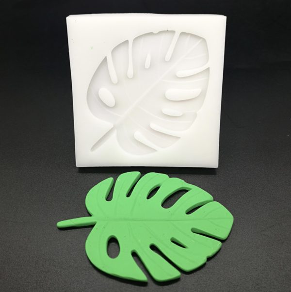 Molde de silicona con forma de hoja 6.5*6.5*0.7cm