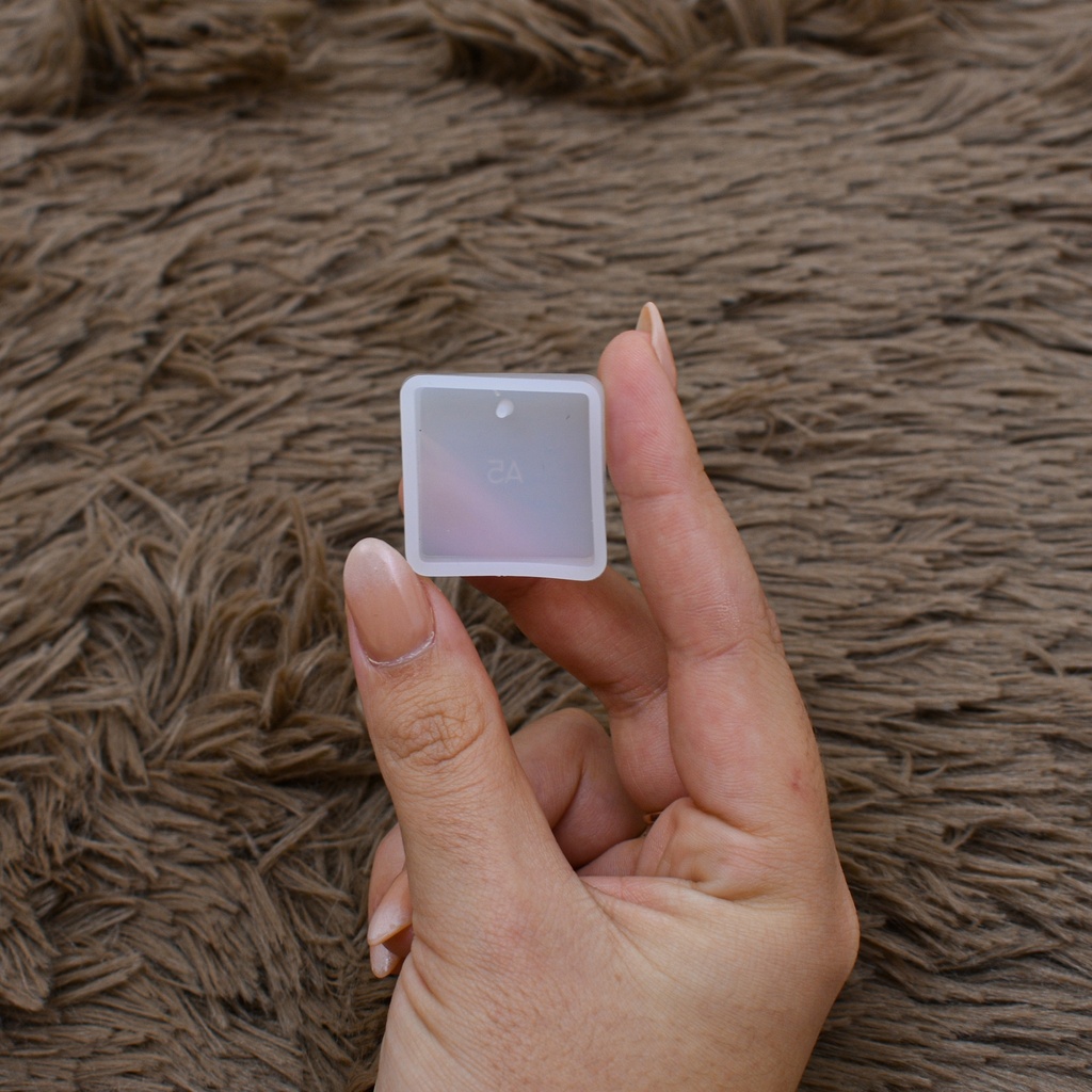 Molde de silicona forma dije cuadrado 25mm