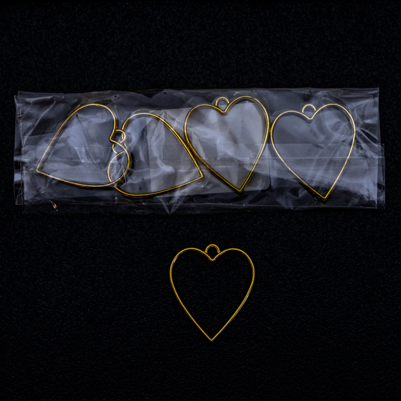 Dije de corazón en dorado 5pc