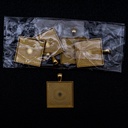 Dije cuadrado en dorado 5pc