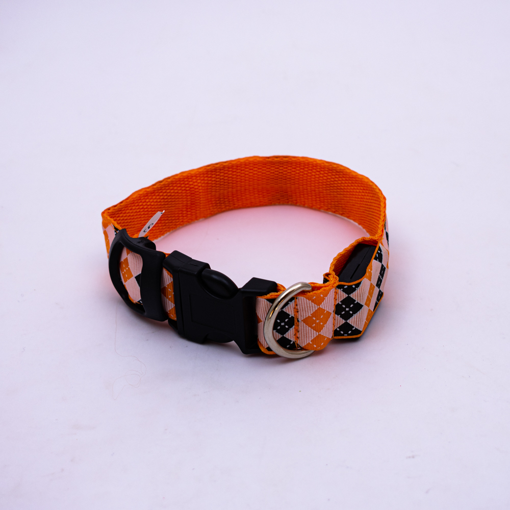Collar para perro a cuadro con luz