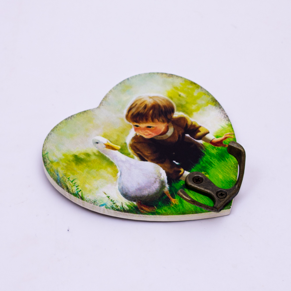 Gancho forma corazón con diseños