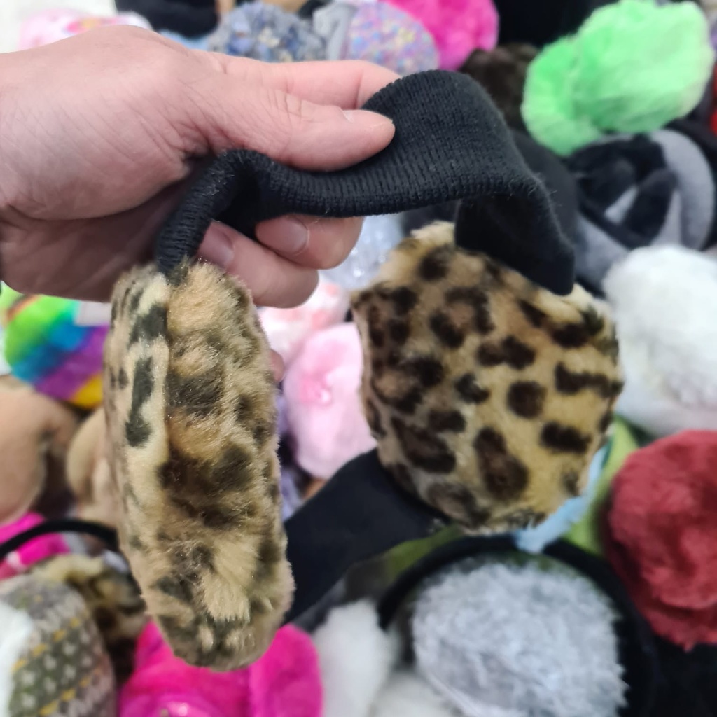Orejera para invierno. diseño surtido