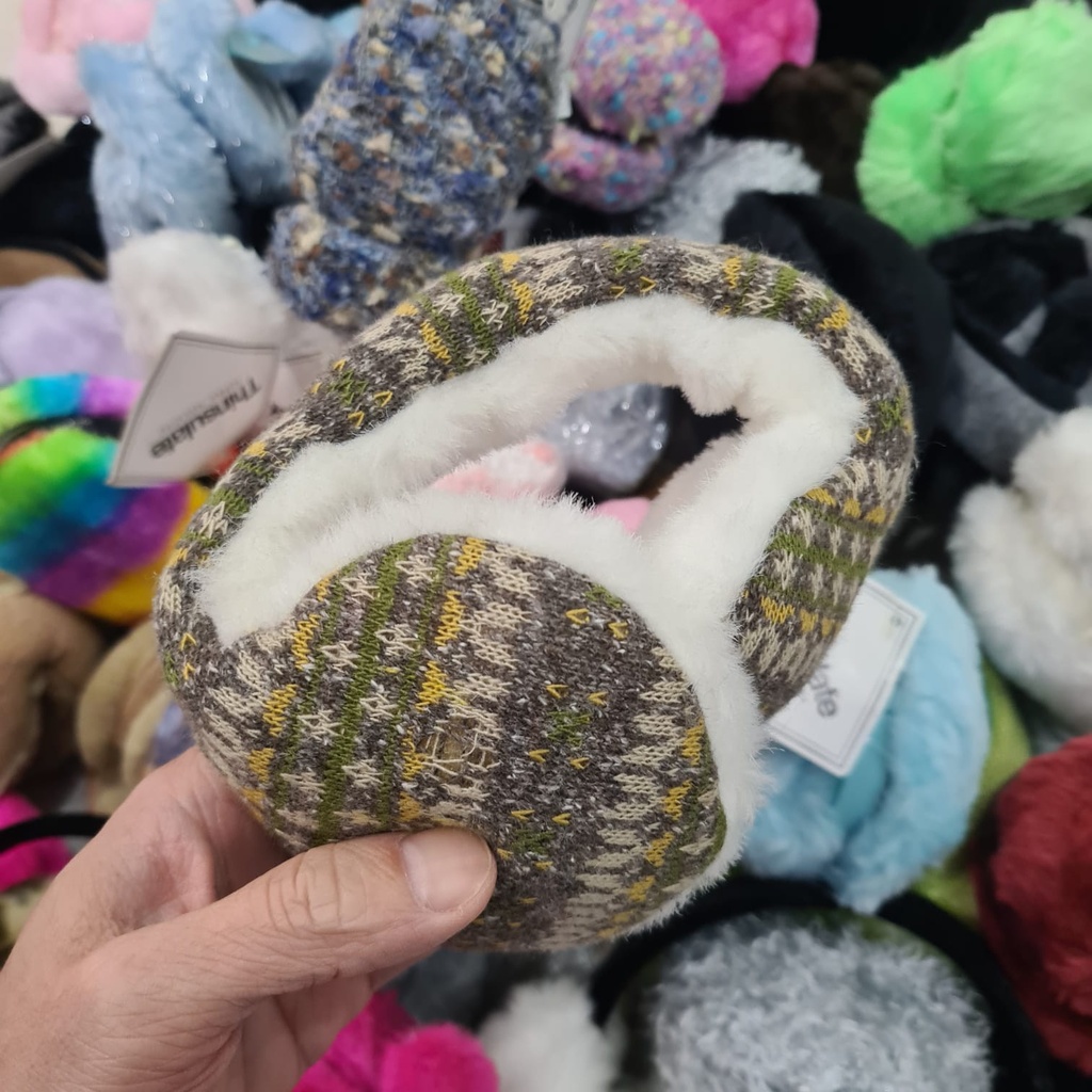 Orejera para invierno. diseño surtido