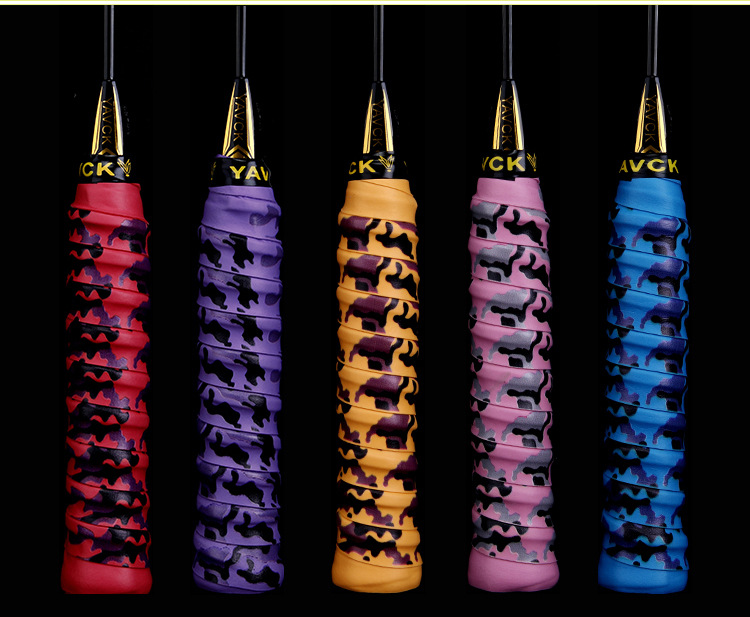 Grip absorbente con relive camuflado YAVCK