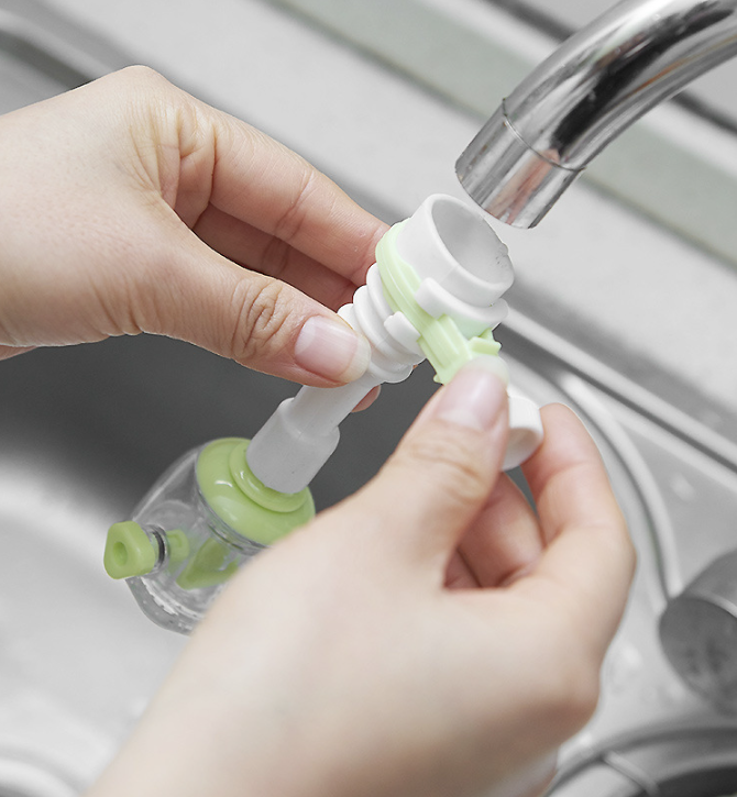 Ducha regulable para grifo (celeste)