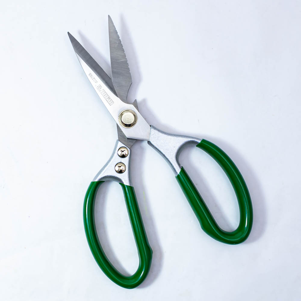 Tijera multicorte cuchilla 21cm WYNNS