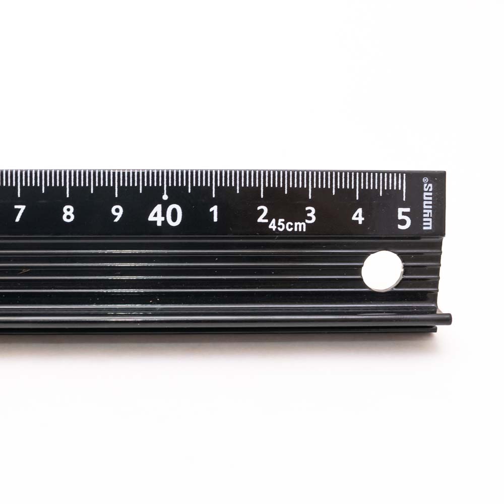 Regla de aleacion de aluminio 45cm wynns