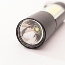 Mini linterna LED con estuche
