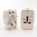 Enchufe adaptador universal con cargador U