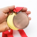 Medalla metalica con bandera