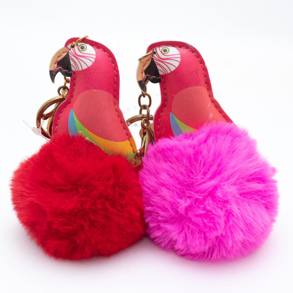 Llavero loro con pompom