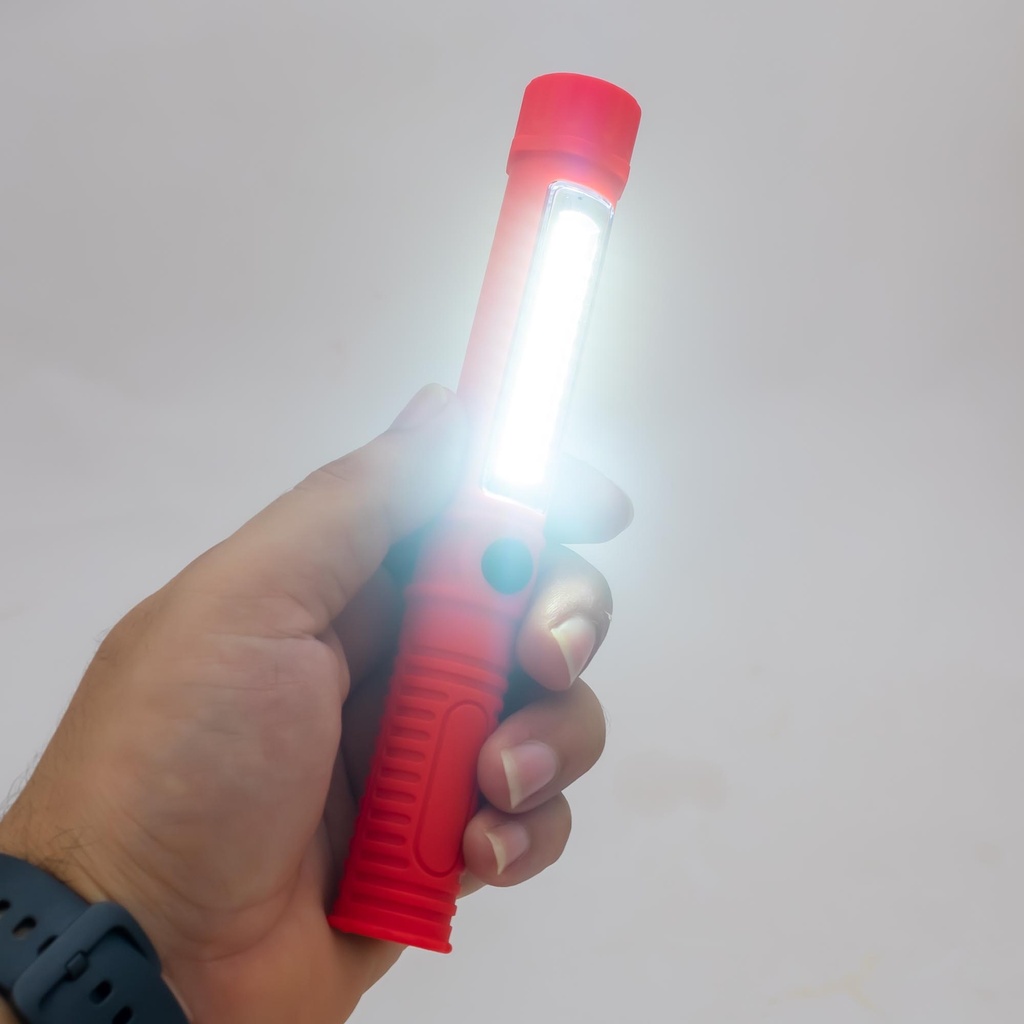 Linterna LED con imán