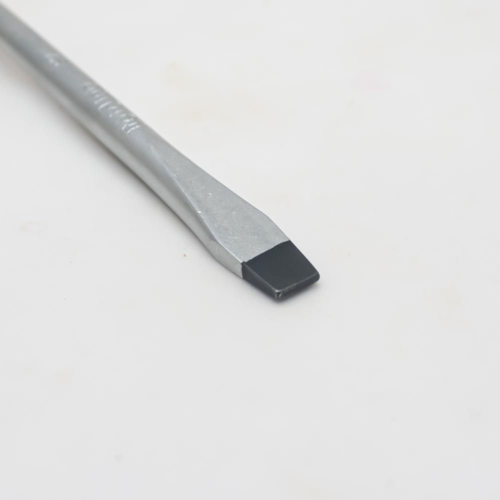 Destornillador plano con imán 30cm