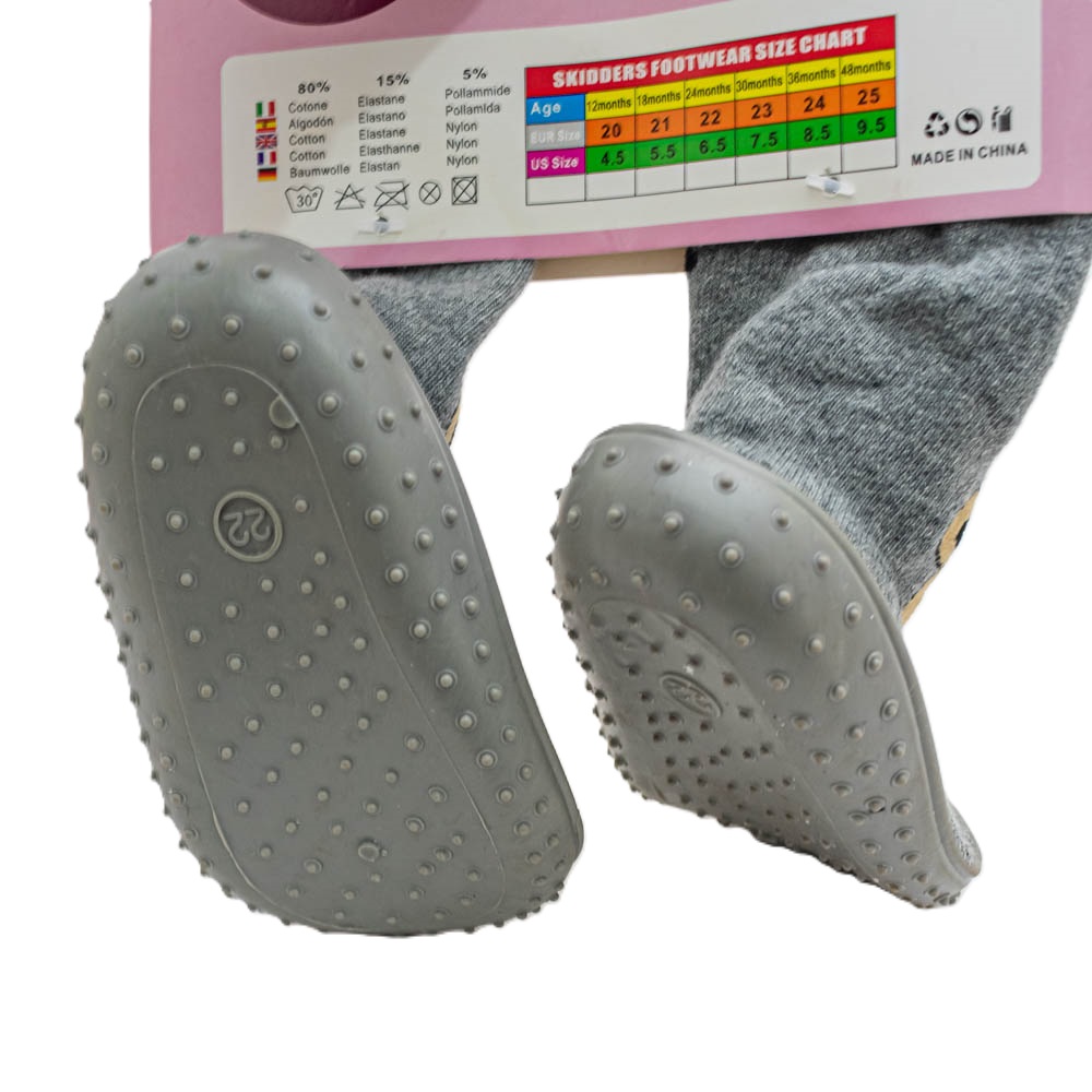 Zapato para bebe con plantilla de goma 22 y 24