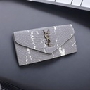 Billetera de cuerina con diseño