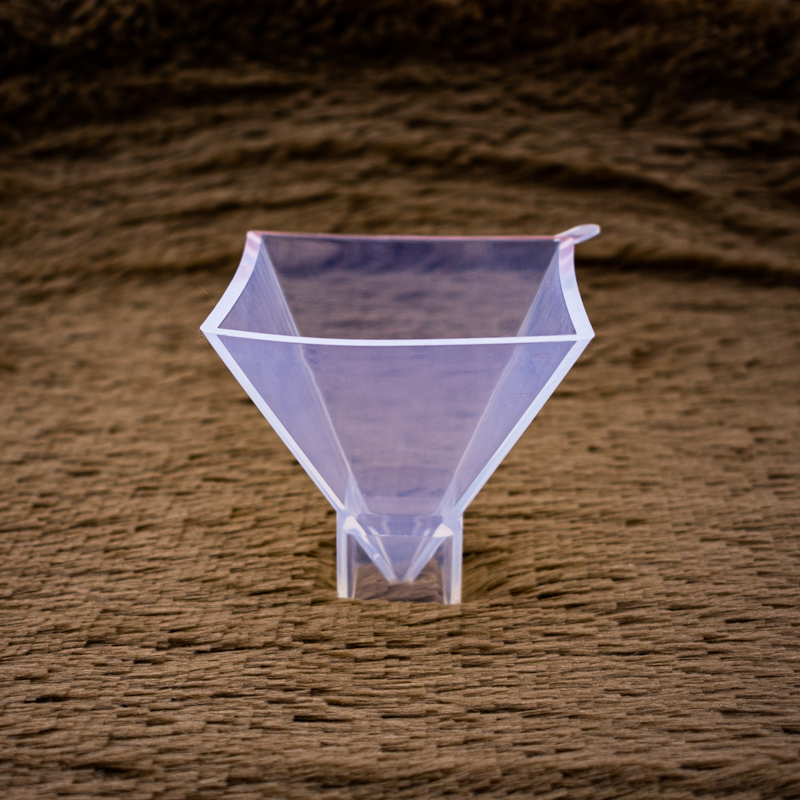 Molde de silicona pirámide 85*85mm