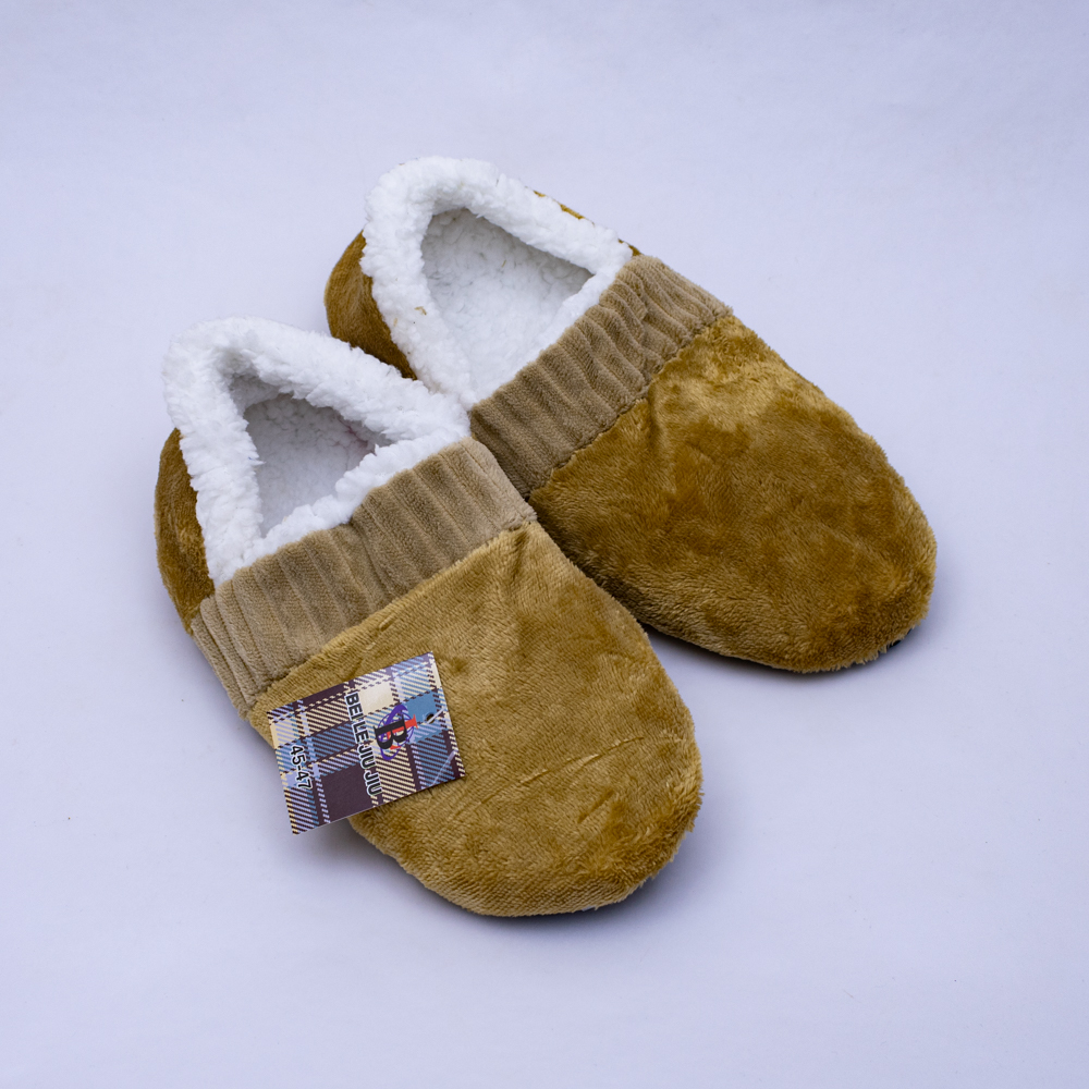 Pantumedia cordero para adulto 26cm