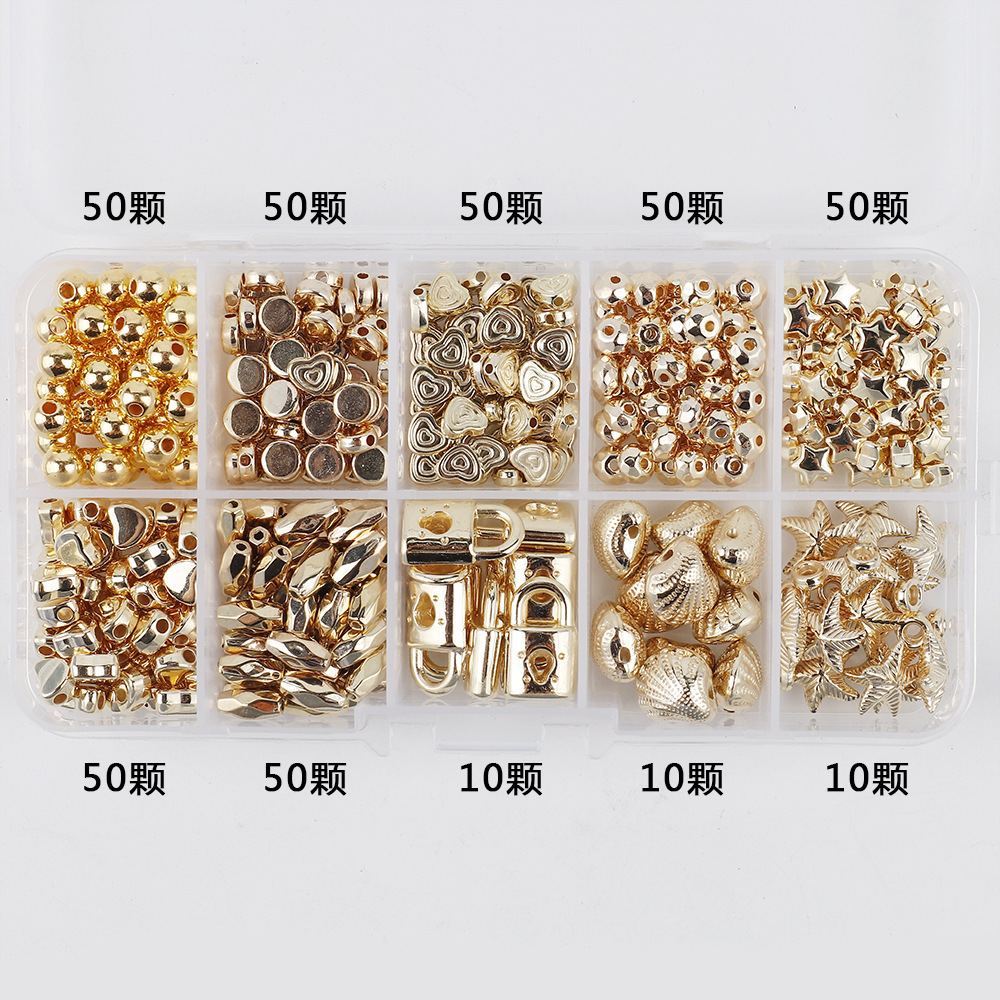 Mix de accesorios dorado