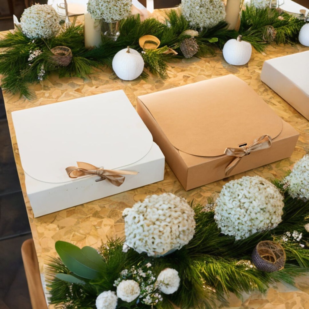 Caja con moño 24*25cm blanco/marrón 12 piezas