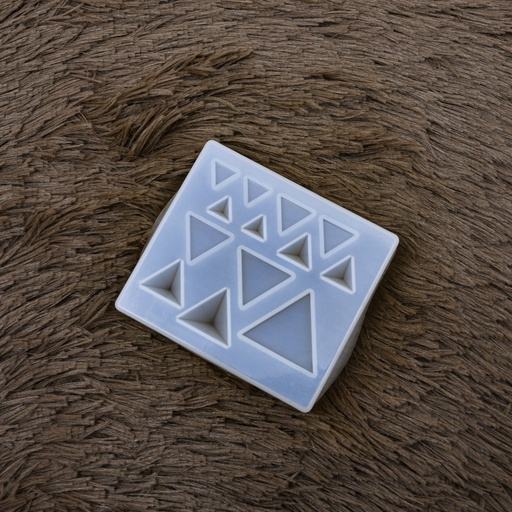[DY063] Molde de silicona con diseños triangulo 10.5*8.7cm