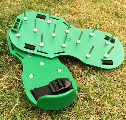 [110250] Zapato de clavo de 30cm